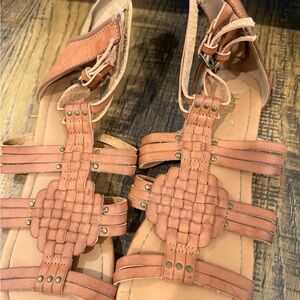 Women's Tan Sandals